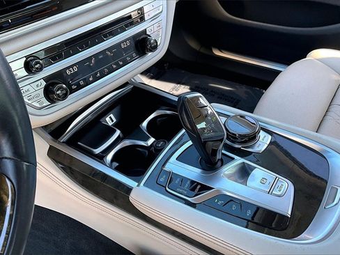 Used 2018 BMW 750i xDrive 750i xDrive image 14