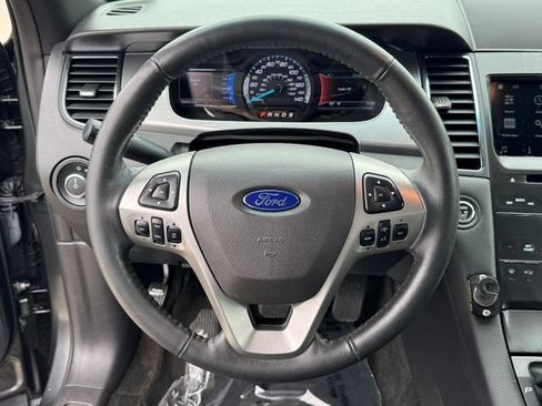 Used 2018 Ford Taurus SEL AWD/4WD image 19