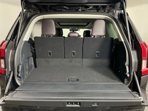 New 2026 Ford Expedition Platinum w/ Platinum Ultimate Package AWD/4WD image 11