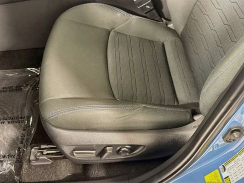 Certified 2025 Toyota RAV4 SE AWD/4WD image 20