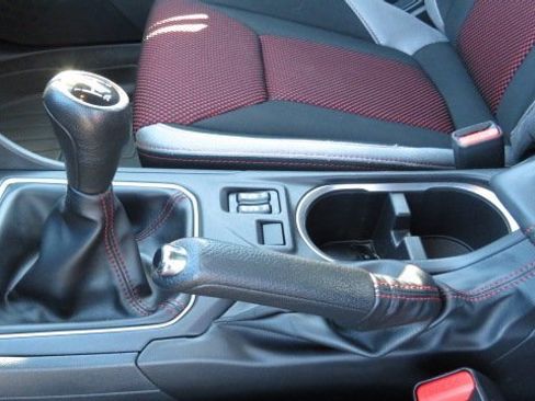 Used 2020 Subaru Impreza 2.0i Sport image 16