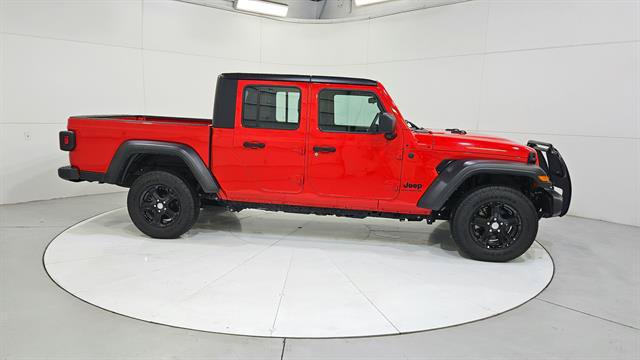 Used 2024 Jeep Gladiator Sport AWD/4WD image 9