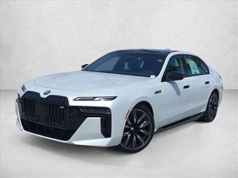 Used 2026 BMW i7 M70 AWD/4WD image 1