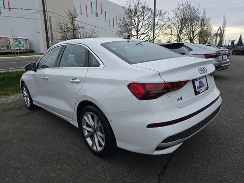 Used 2025 Audi A3 2.0T Premium w/ Convenience Package image 5