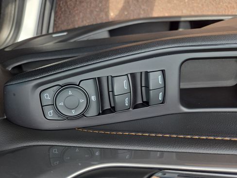 Used 2020 Chevrolet Traverse RS w/ LPO, Floor Liner Package image 32