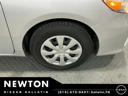 Used 2013 Toyota Corolla L FWD image 18