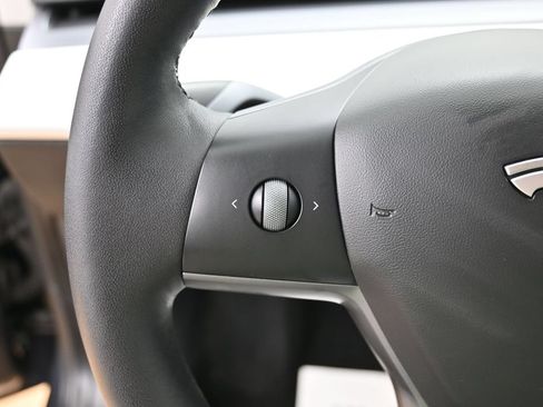 Used 2021 Tesla Model 3 Standard Range Plus RWD image 23