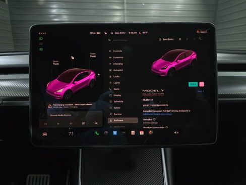 Used 2020 Tesla Model Y Long Range image 25