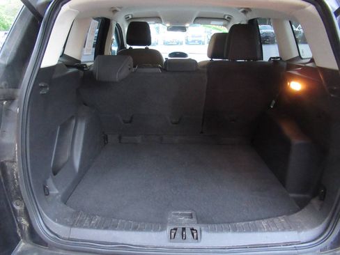 Used 2017 Ford Escape SE AWD/4WD image 11