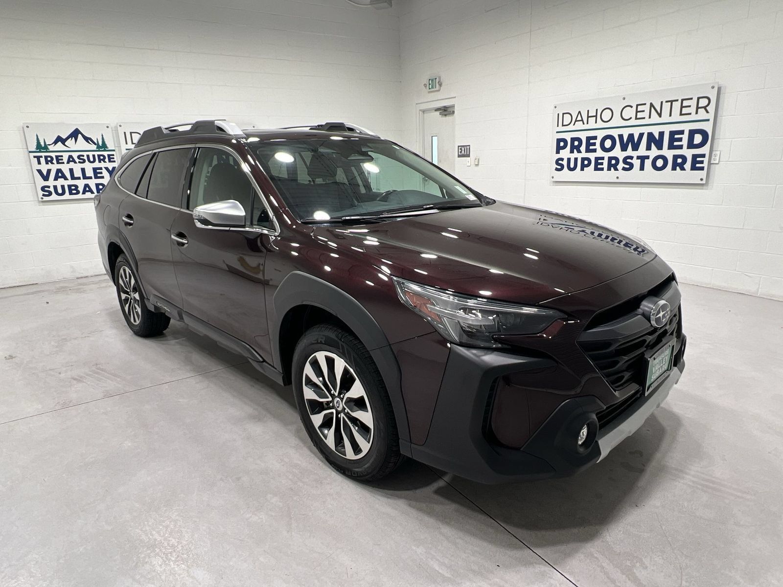 Used 2024 Subaru Outback Touring XT AWD/4WD image 2