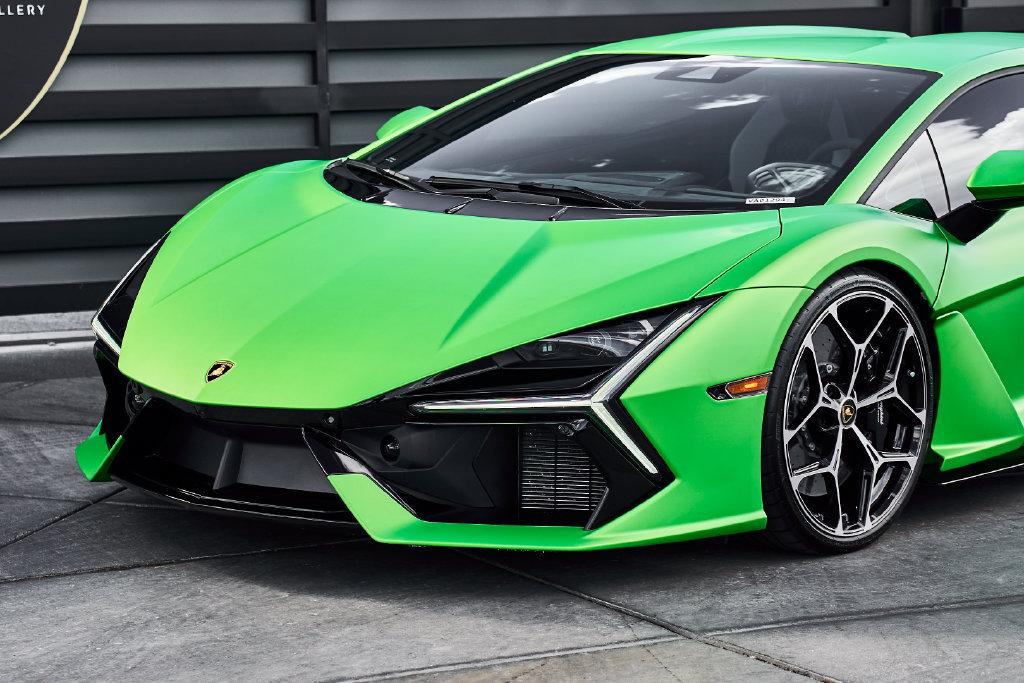 Used 2024 Lamborghini Revuelto AWD/4WD image 6