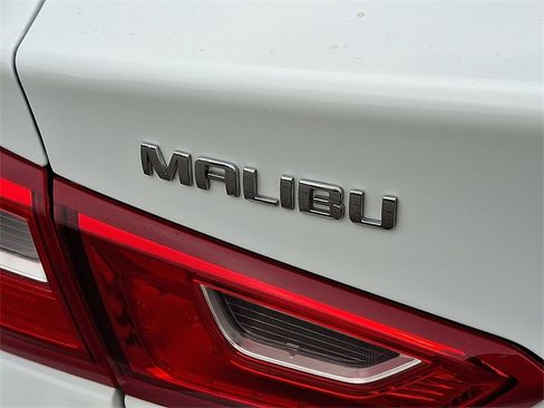 Used 2024 Chevrolet Malibu LT image 24
