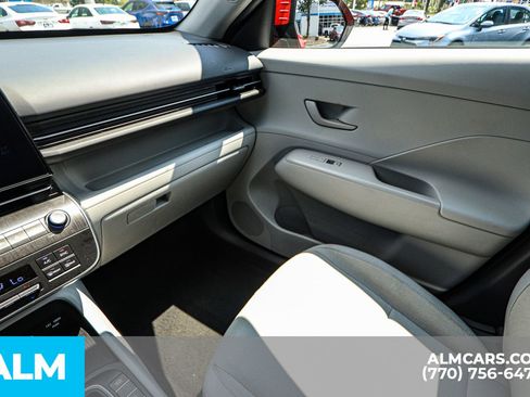 Used 2024 Hyundai Kona SEL image 45