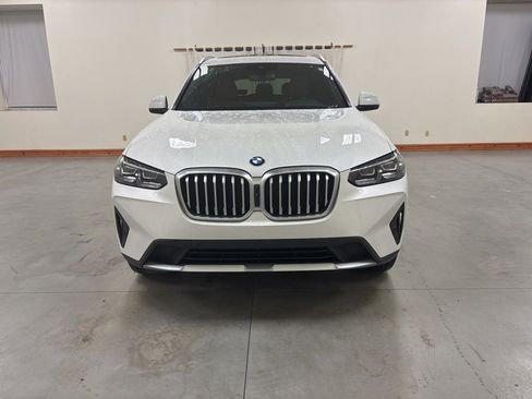 Used 2023 BMW X3 xDrive30i image 3