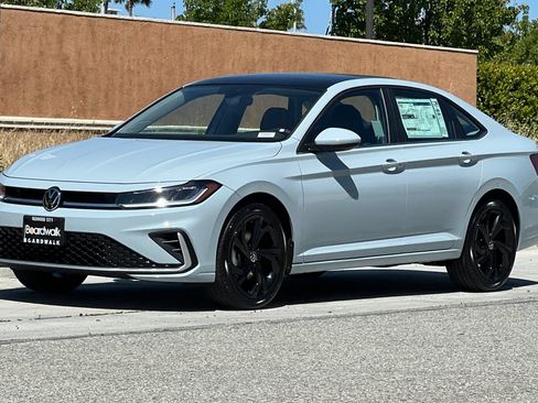 New 2026 Volkswagen Jetta SE FWD image 8