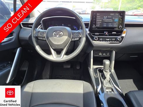 Certified 2022 Toyota Corolla Cross XLE w/ Convenience Package image 7