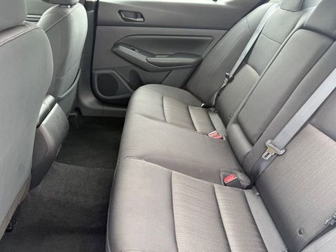 Used 2025 Nissan Altima 2.5 SV FWD image 28