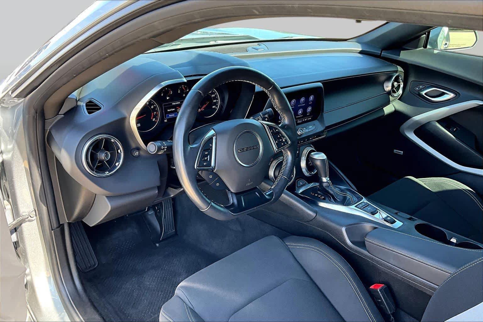 Used 2023 Chevrolet Camaro LT w/ Technology Package RWD image 18