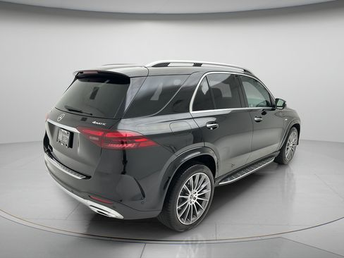 Used 2025 Mercedes-Benz GLE 450e 4MATIC image 5