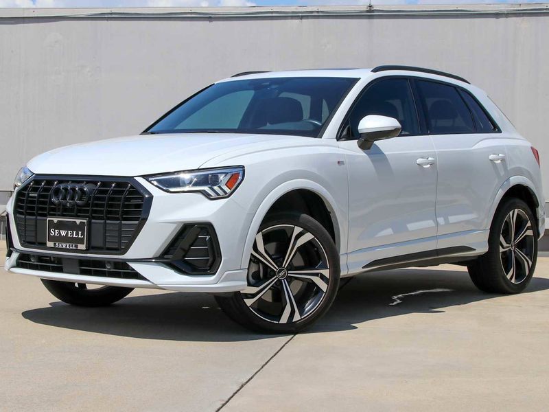 Certified 2023 Audi Q3 2.0T Premium Plus w/ Premium Plus Package image 1