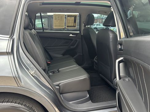 Used 2022 Volkswagen Tiguan SE AWD/4WD image 20