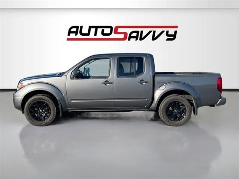 Used 2020 Nissan Frontier SV w/ Midnight Edition Floor Mats image 4