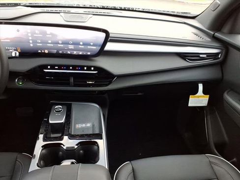 New 2026 Buick Enclave Preferred w/ Power Package image 18