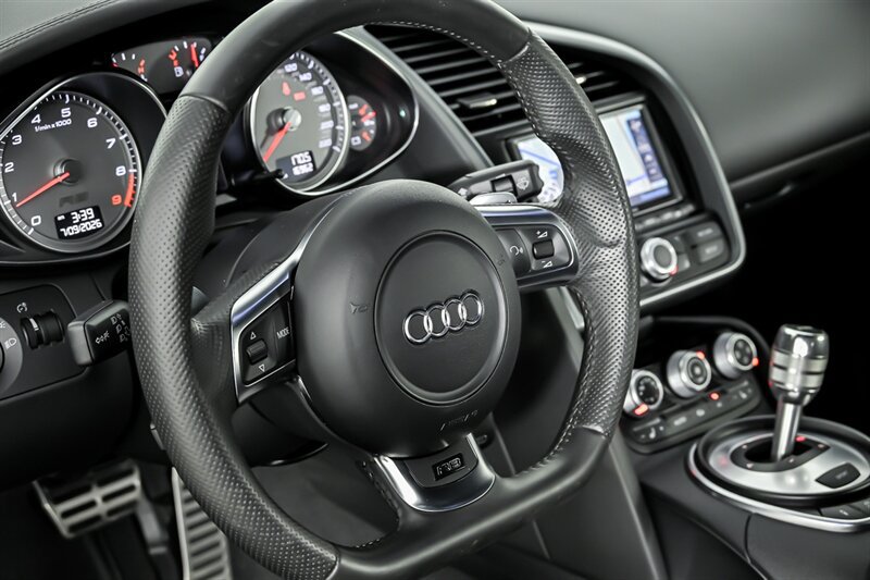 Used 2011 Audi R8 V8 AWD/4WD image 18