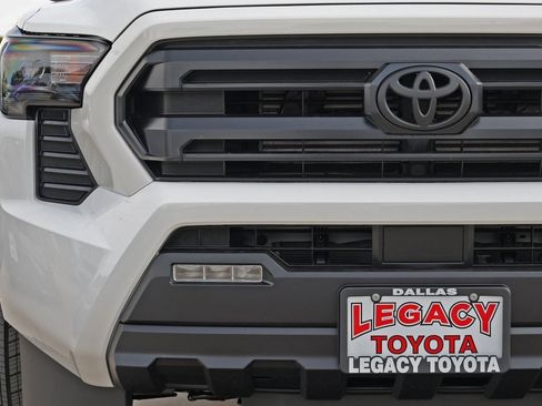 New 2026 Toyota Tacoma SR5 AWD/4WD image 12