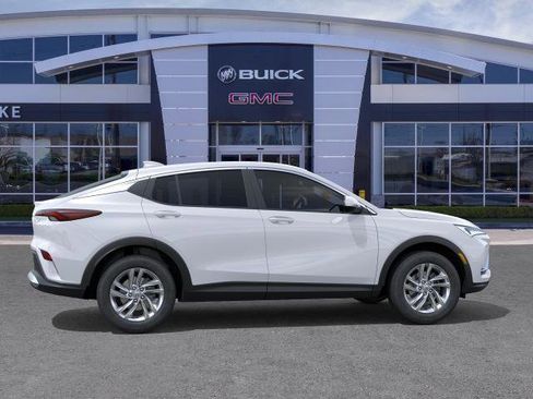 New 2026 Buick Envista Preferred w/ Convenience I Package FWD image 5