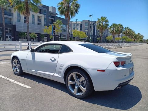 Used 2011 Chevrolet Camaro LT w/ RS Package RWD image 6