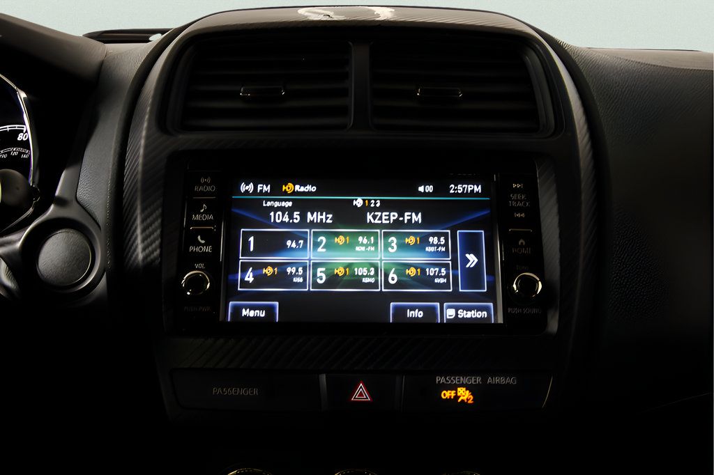 Used 2022 Mitsubishi Outlander Sport ES FWD image 23