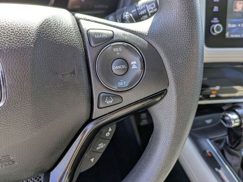 Used 2022 Honda HR-V EX image 19