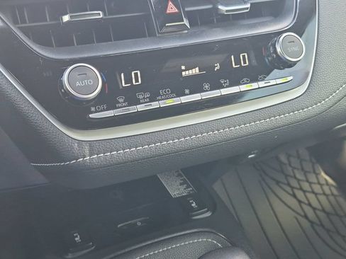 Used 2025 Toyota Corolla XSE FWD image 21