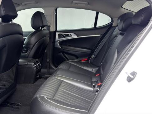 Used 2019 Genesis G70 3.3T Advanced RWD image 14
