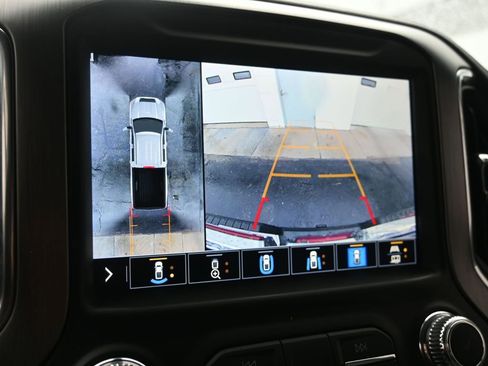 Used 2022 GMC Sierra 3500 Denali w/ Technology Package image 34