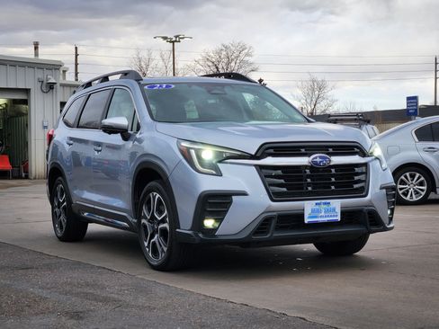 Certified 2023 Subaru Ascent Limited w/ Technology Package image 3