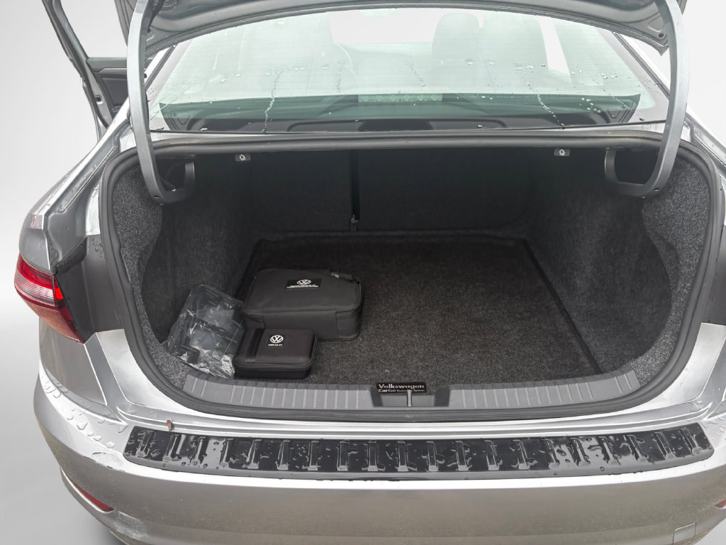 Used 2021 Volkswagen Jetta SEL FWD image 25