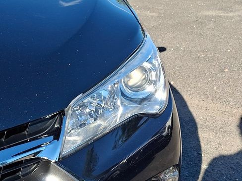 Used 2016 Toyota Camry XLE w/ Moonroof Package FWD image 36