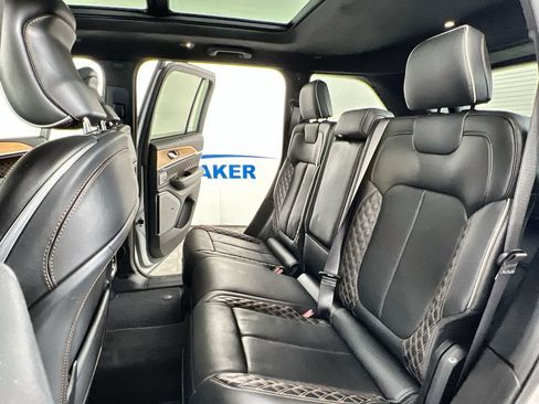 Used 2022 Jeep Grand Cherokee Summit AWD/4WD image 26