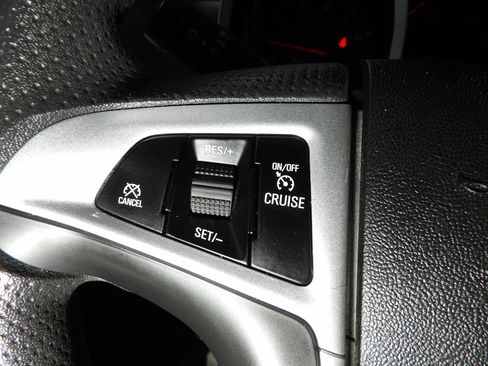 Used 2017 Chevrolet Equinox LT w/ Convenience Package FWD image 18