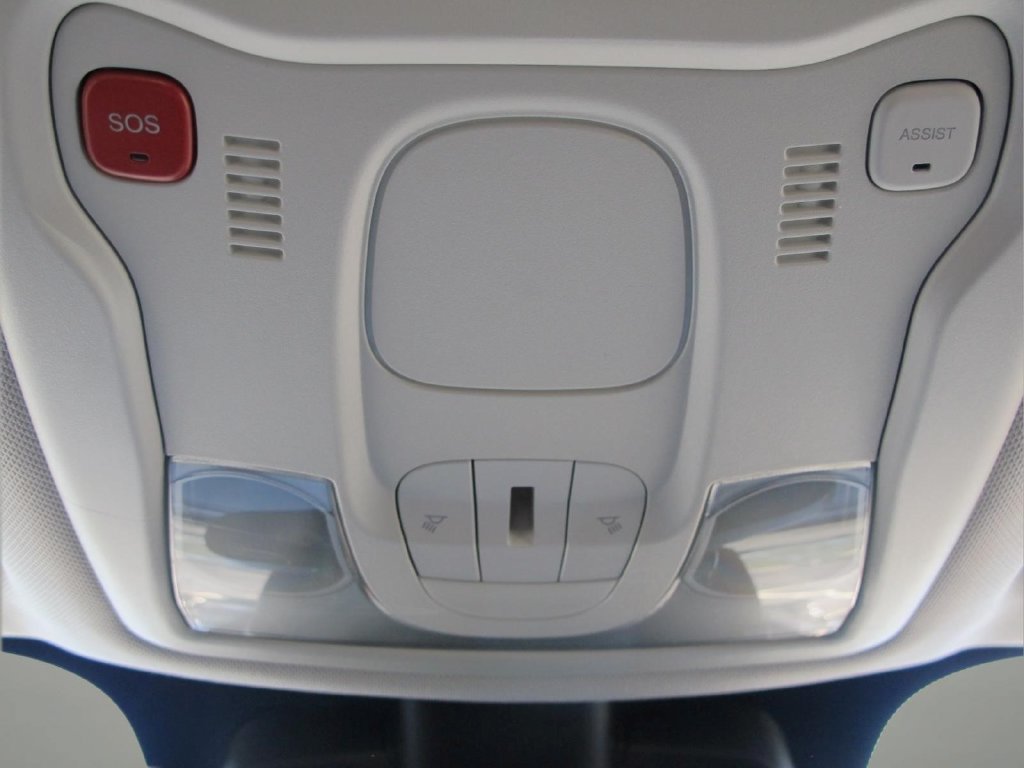 Used 2020 Jeep Renegade Latitude AWD/4WD image 20
