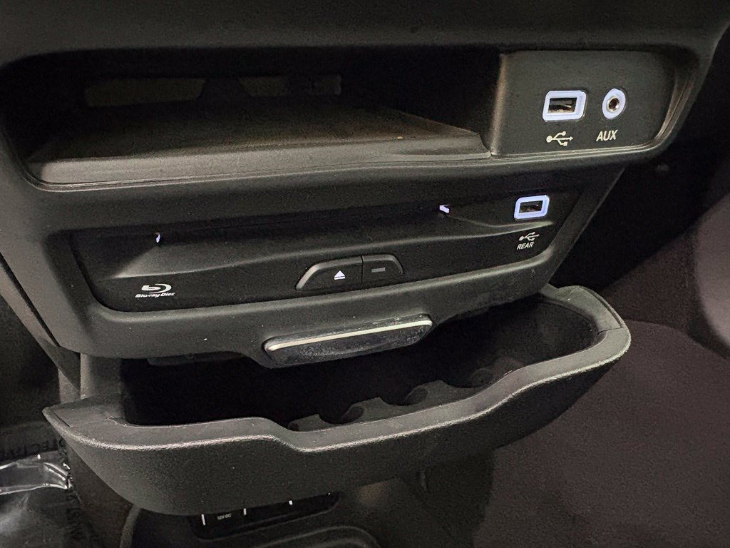 Used 2020 Chrysler Pacifica Touring-L Plus FWD image 34