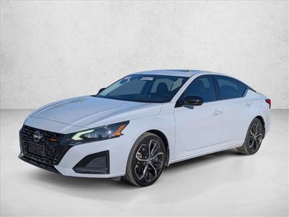 Used 2023 Nissan Altima 2.5 SR w/ SR Premium Package
