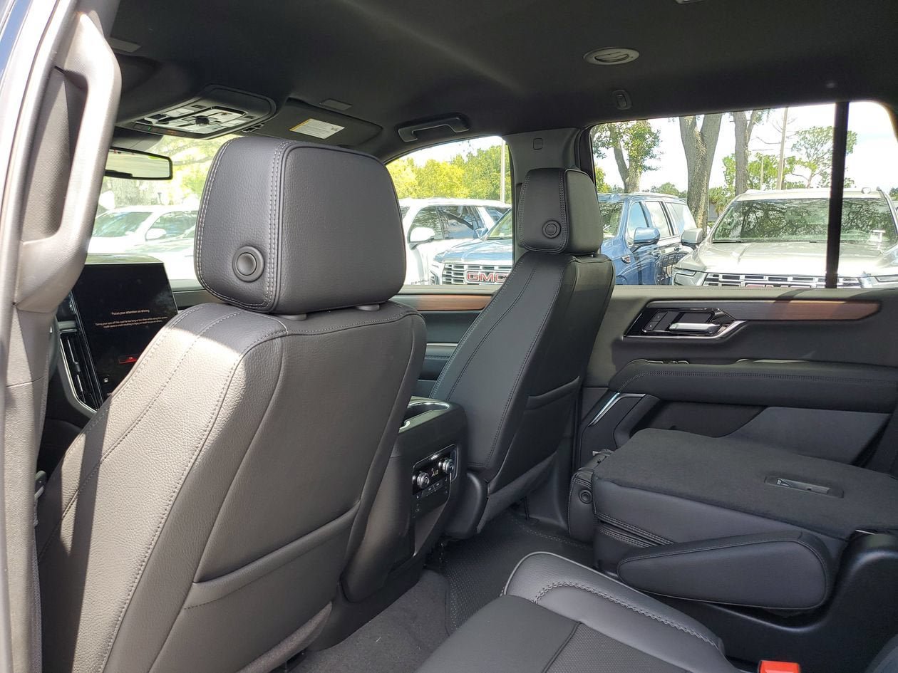 New 2026 GMC Yukon Denali RWD image 10