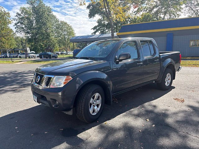 Used 2013 Nissan Frontier SV w/ SV Value Truck Pkg AWD/4WD image 3
