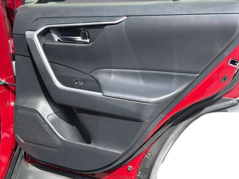 Used 2024 Toyota RAV4 XLE FWD image 33