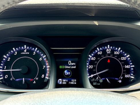 Used 2015 Toyota Avalon XLE image 5