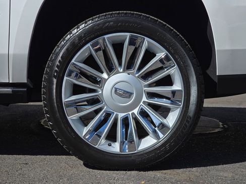 Used 2018 Cadillac Escalade ESV Platinum image 49