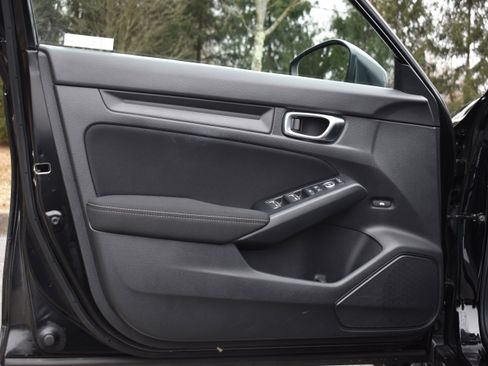 Used 2023 Honda Civic Sport image 17